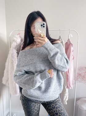 Lumi Off Shoulder Sweater / Mid Grey