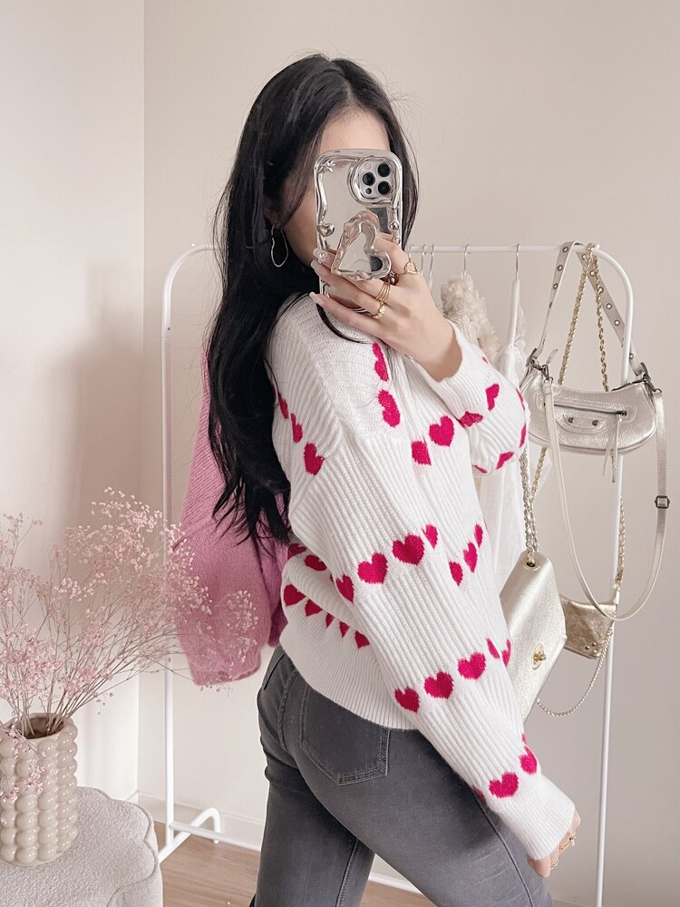 Dani Heart Knit Sweater / Red