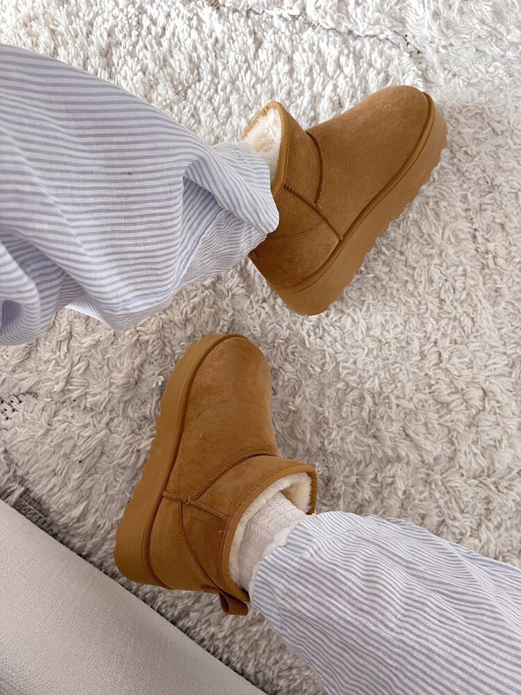 Yula Comfy Uggie Boots / Camel