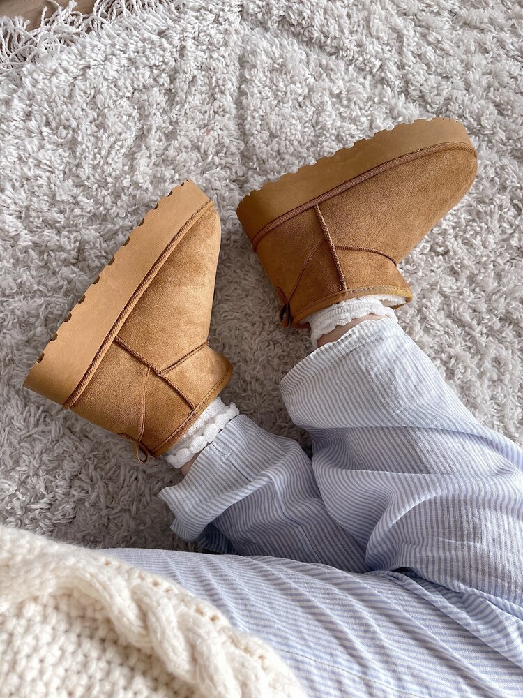 Yula Comfy Uggie Boots / Camel