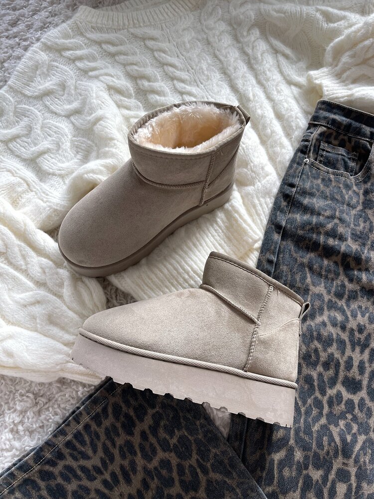 Yula Comfy Uggie Boots / Olive