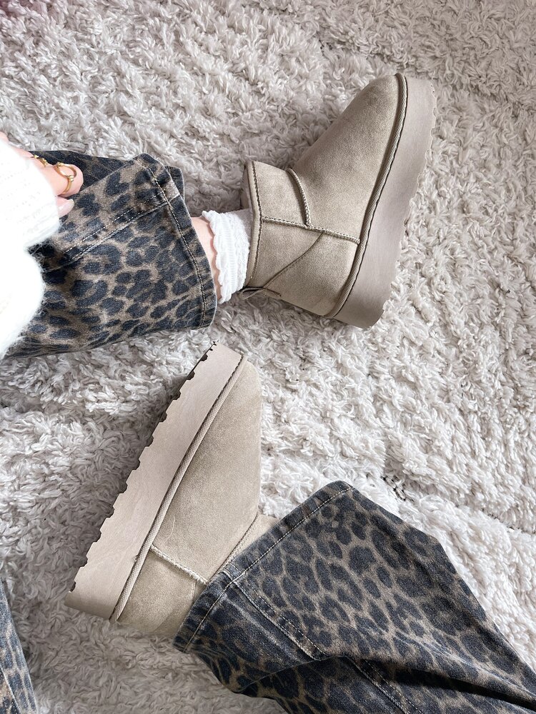 Yula Comfy Uggie Boots / Olive