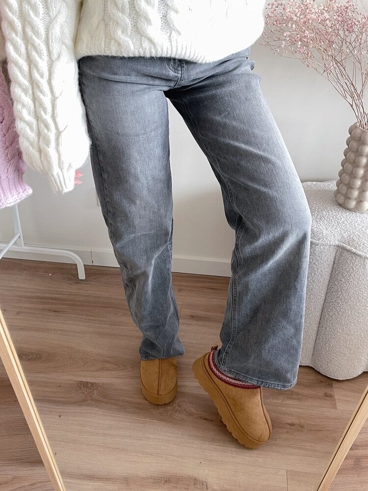 Evie Comfy Uggie Slippers / Camel