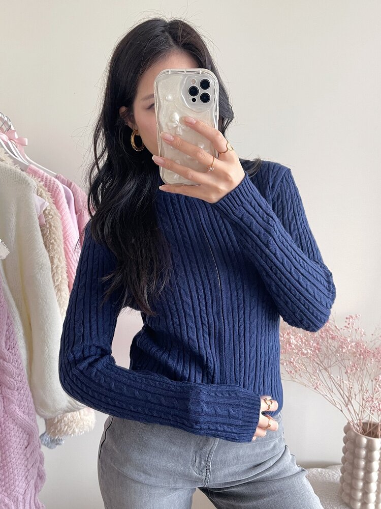 Issy Zip Knit Cardigan / Navy Blue