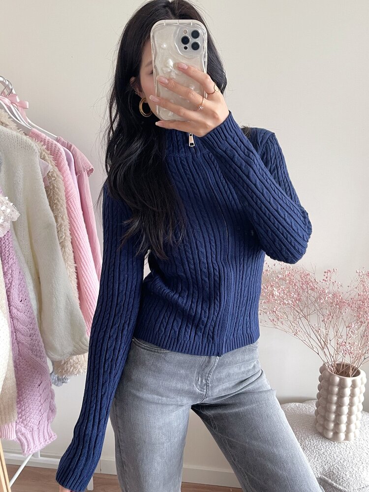 Issy Zip Knit Cardigan / Navy Blue