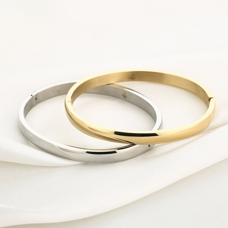 Gold Basic Bangle Bracelet