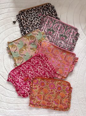 Bali Floral Laptop Sleeve (16 inch)