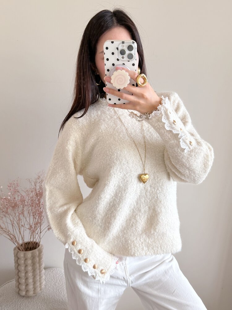 Mayci Embroidery Knit Sweater / Beige