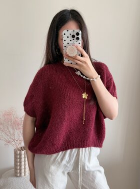 Lilla Short Sleeve Knit Sweater / Bordeaux Red