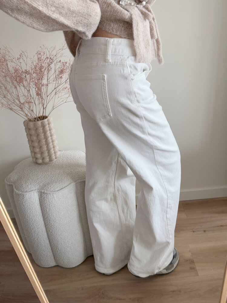 Eliza Mid Waist Wide Leg Jeans / White