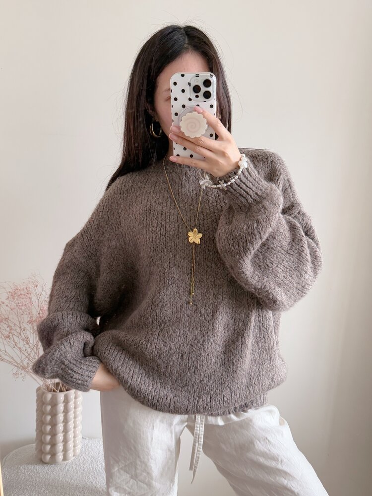 Caro Oversized Knit Sweater / Light Brown