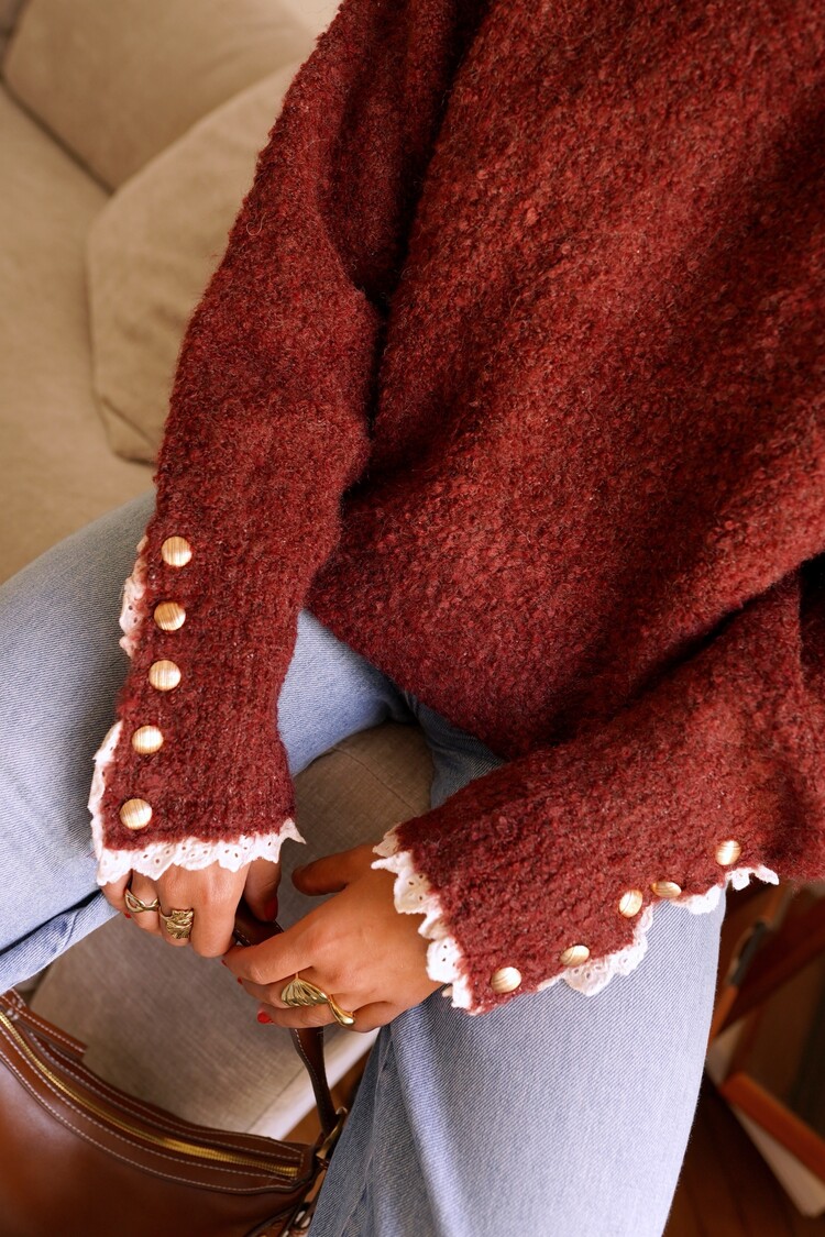 Mayci Embroidery Knit Sweater / Bordeaux Red