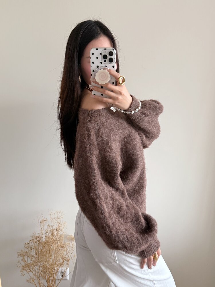 Sunmi Fluffy Knit Sweater / Brown