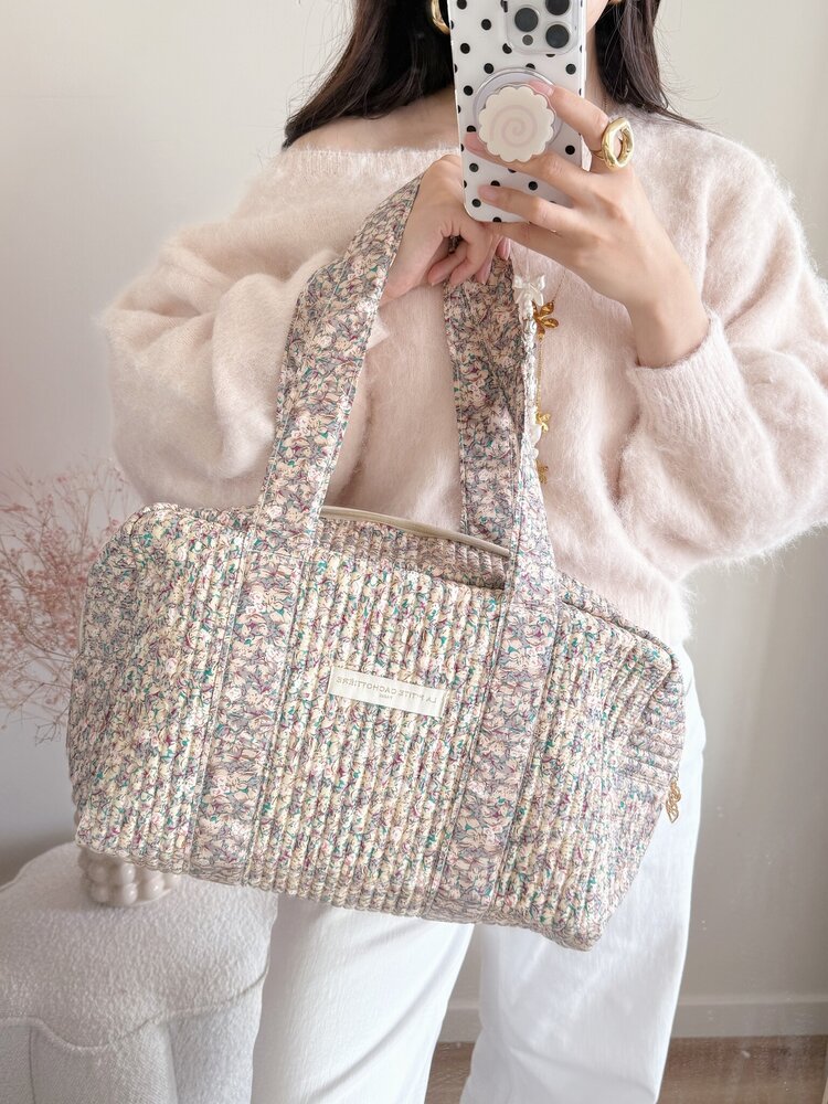 Acacia Flower Travel Bag / Light Pink  & Green