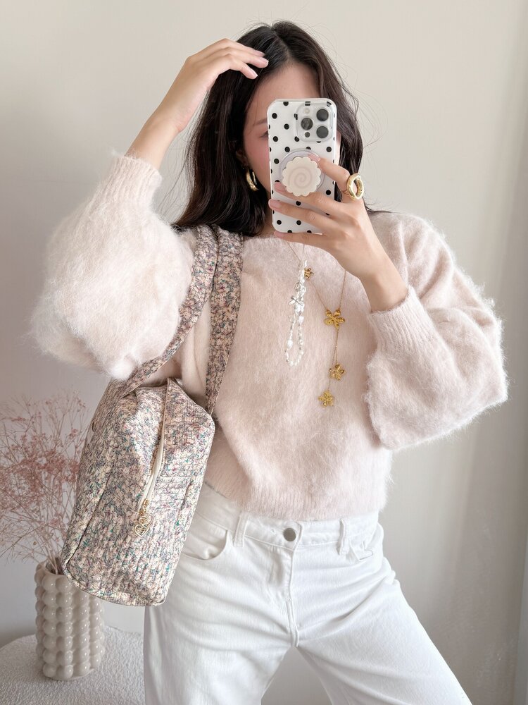 Acacia Flower Travel Bag / Green & Pink