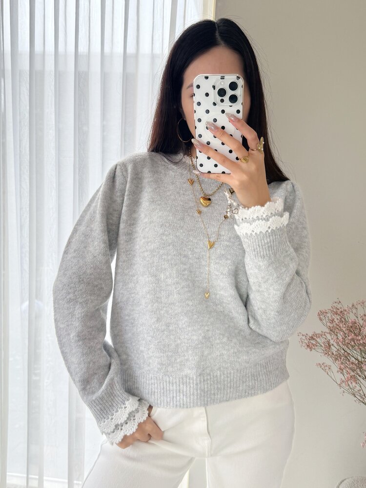 Luisa Embroidery Knit Sweater / Light Grey