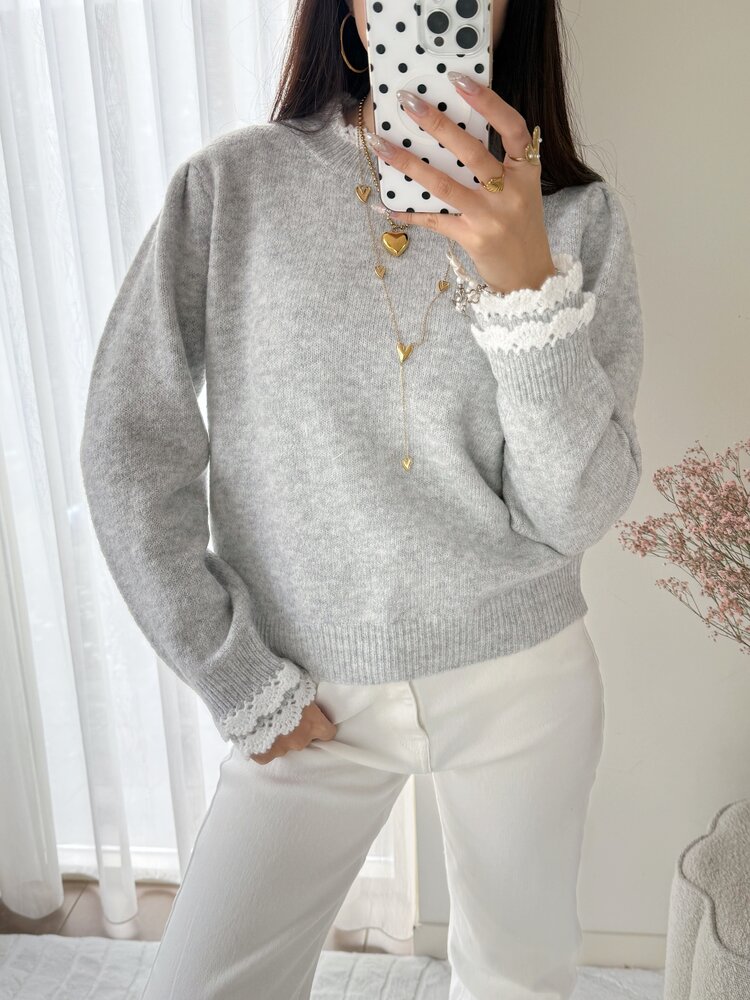 Luisa Embroidery Knit Sweater / Light Grey