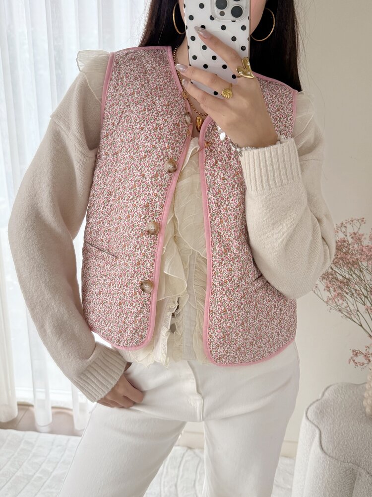 Suri Floral Quilted Waistcoat / Light Pink