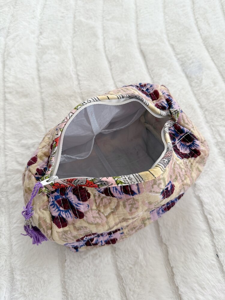 Bali Flower Pouch / Beige Lilac