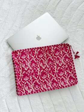Evia Flower Laptop Pouch / Fuchsia (16 inch)