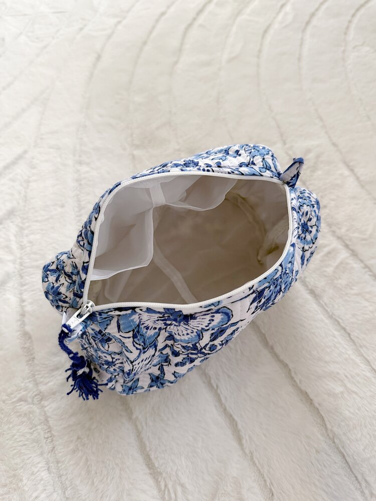 Bali Flower Pouch / Blue & White