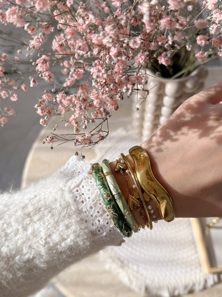 Gold Curve Bangle Bracelet