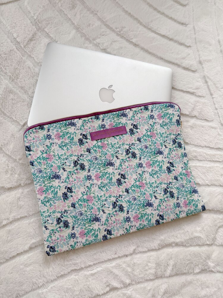 Belin Flower Laptop Pouch / Blue & Purple