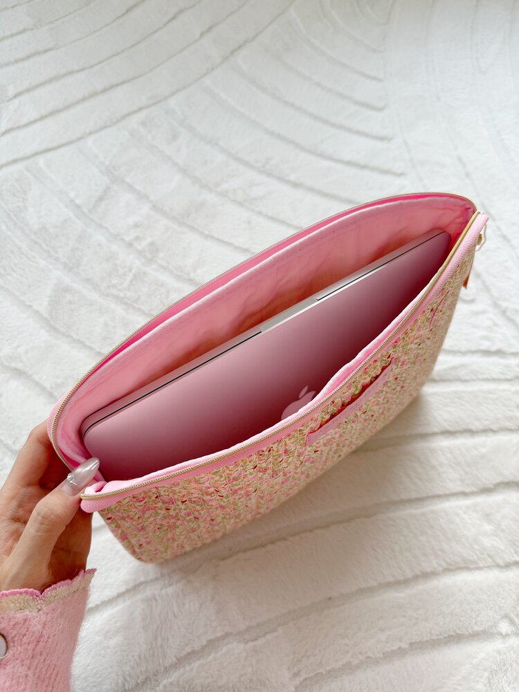 Belin Flower Laptop Pouch / Light Pink & Green