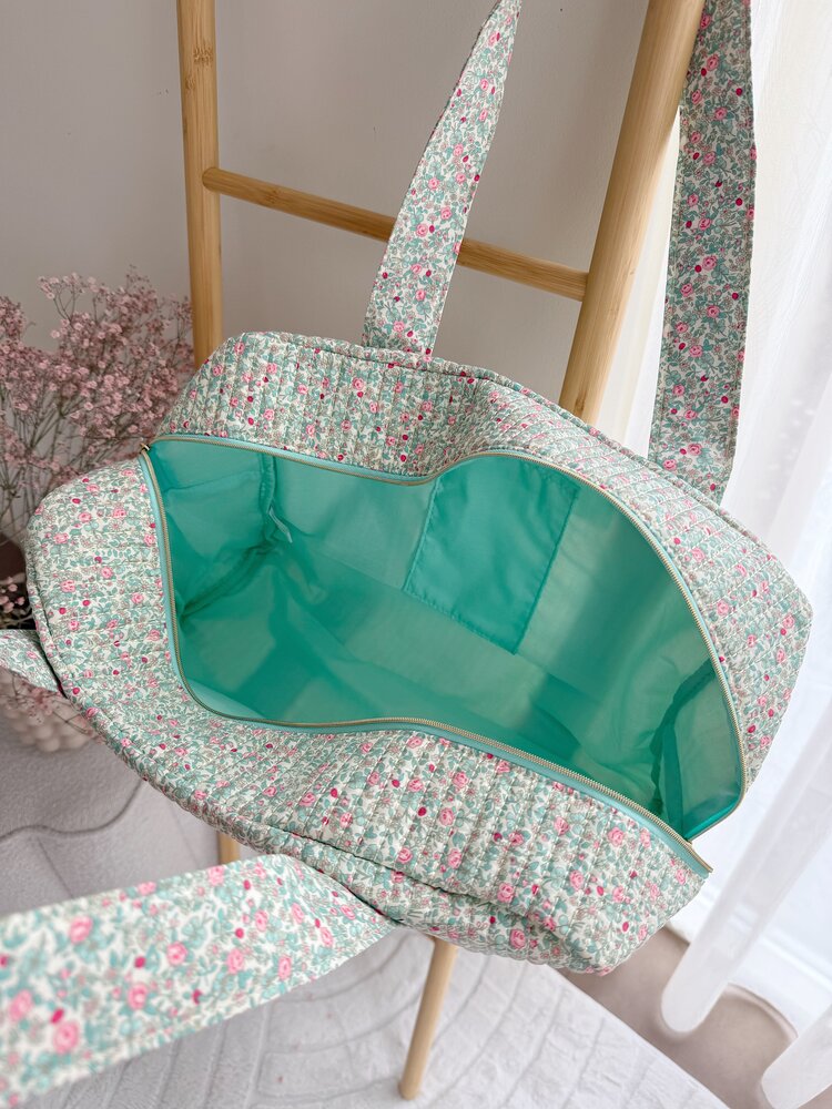 Acacia Flower Travel Bag / Green & Pink