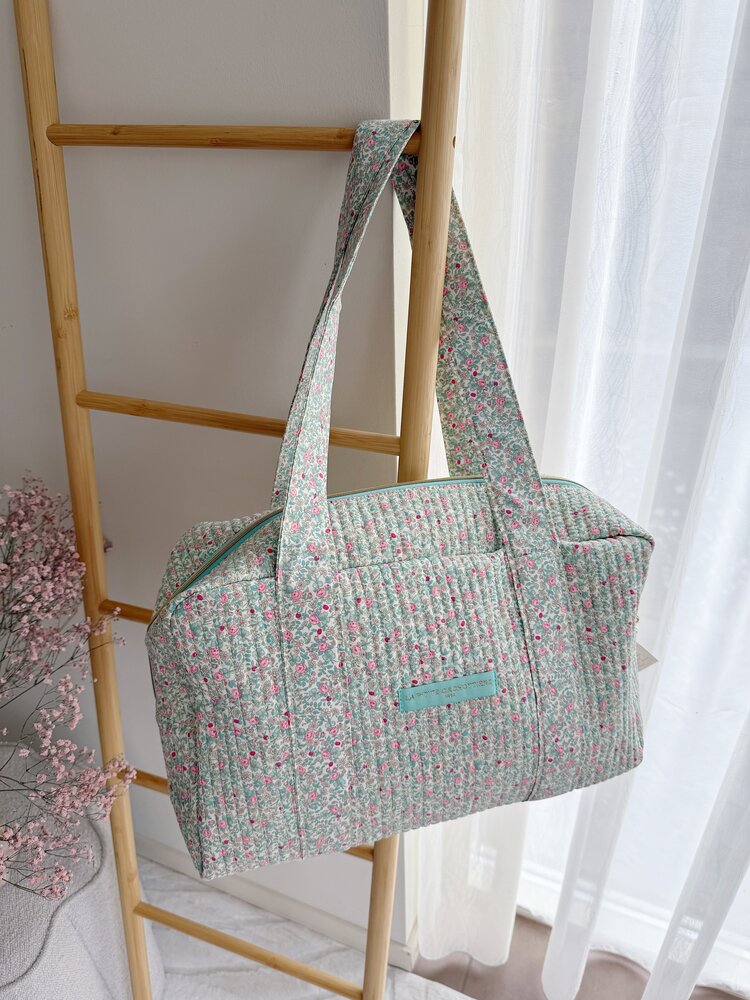 Acacia Flower Travel Bag / Green & Pink