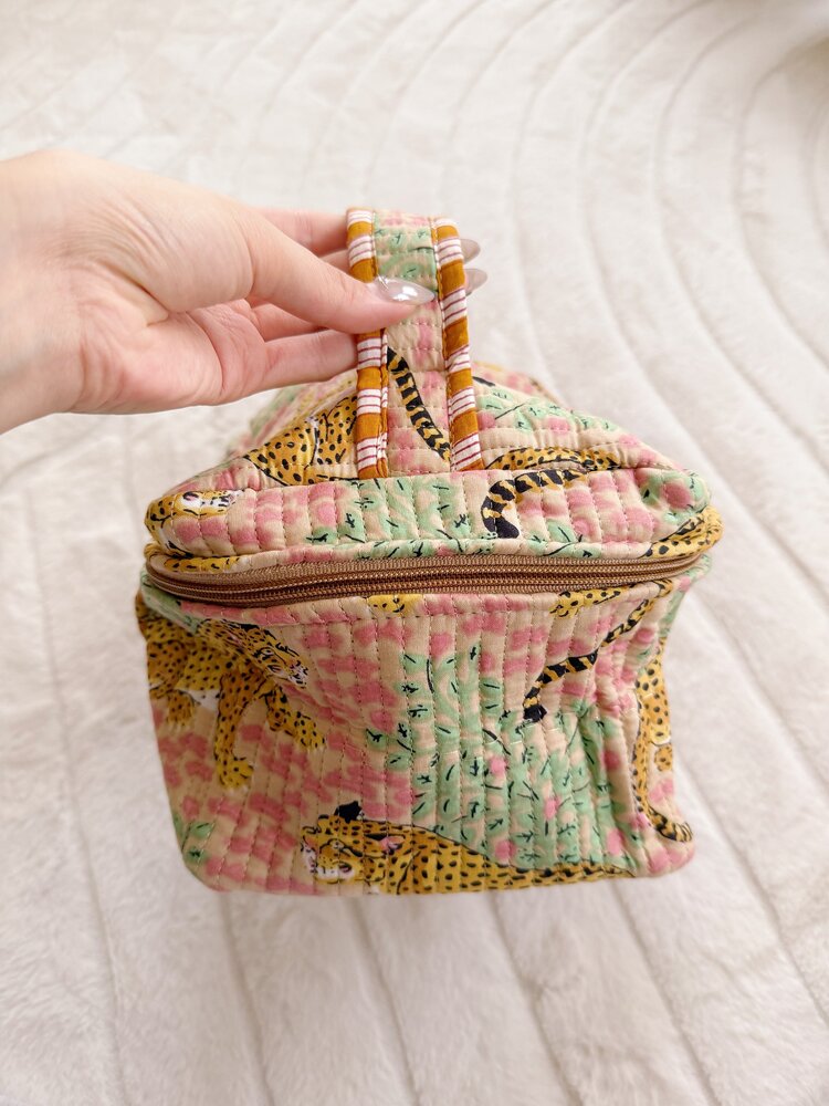 Malini Leopard Toiletry Bag / Pink