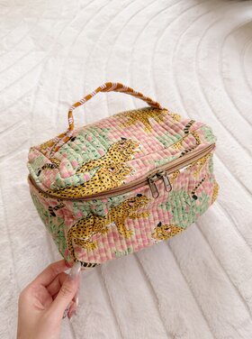 Malini Leopard Toiletry Bag / Pink