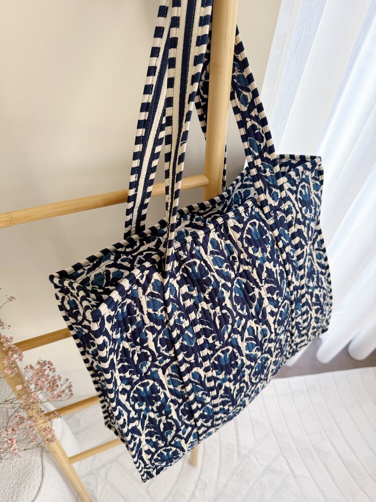 Macie Flower Shopper Bag / Navy Blue