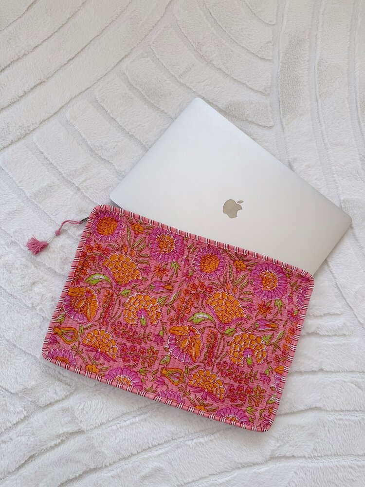 Evia Flower Laptop Pouch / Pink Orange (16 inch)