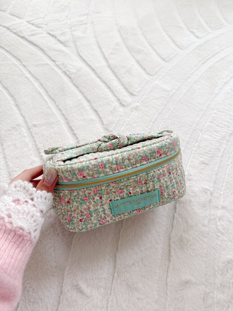 Rosa Flower Toiletry Bag / Light Green