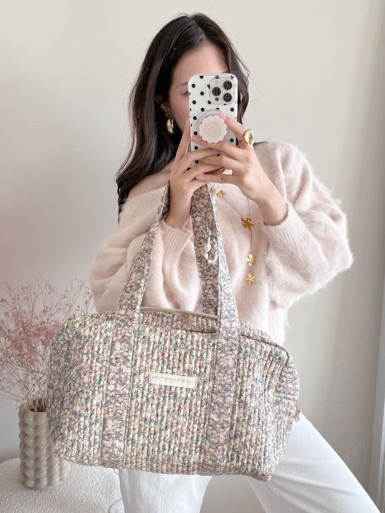 Acacia Flower Travel Bag / Rose Pink