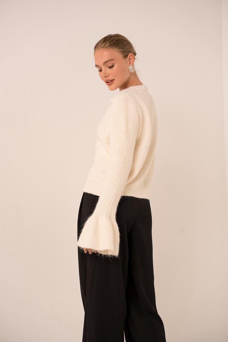 Alaia Bell Sleeve Knit Cardigan / Cream