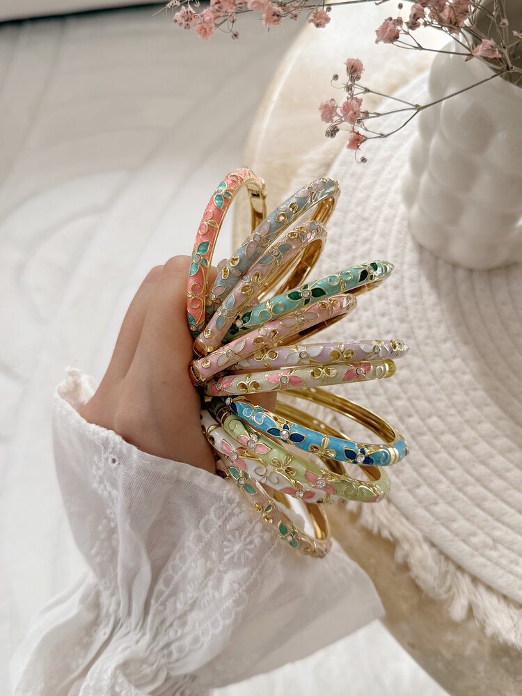 Gold Crystal Clover Bangle Bracelet (COPPER)