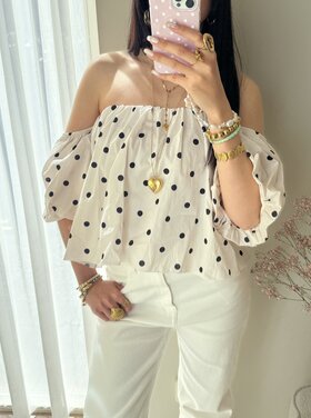 Fae Polkadot Off Shoulder Top / Off white