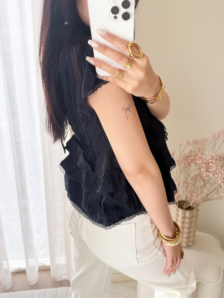 Emi Lace Ruffle Top / Navy Blue