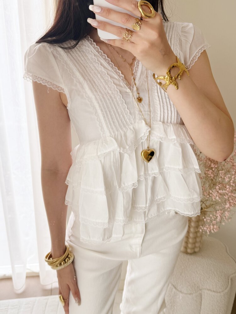 Emi Lace Ruffle Top / White