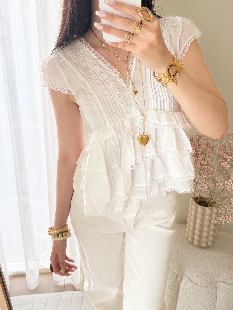 Emi Lace Ruffle Top / White