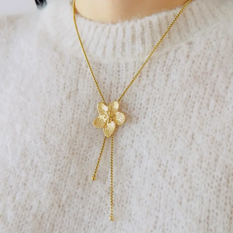 Gold Sweet Flower Y Necklace
