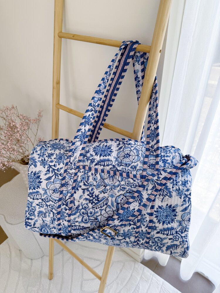 Yasmina Flower Travel Bag / Ocean Blue