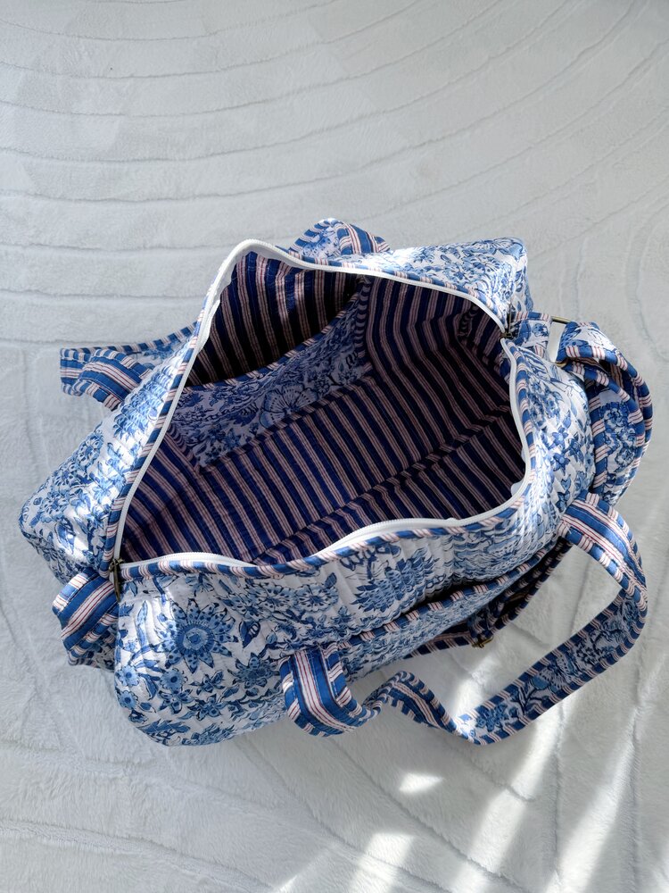 Yasmina Flower Travel Bag / Ocean Blue