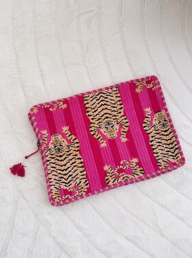 Evia Tiger Laptop Pouch / Pink (16 inch)