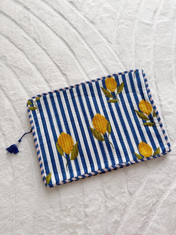 Evia Lemon Laptop Pouch / Blue (16 inch)