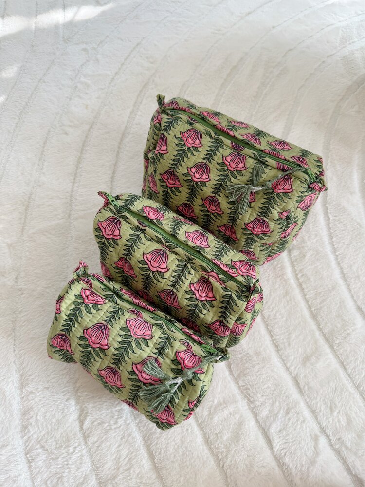 Bali Flower Pouch / Green & Pink