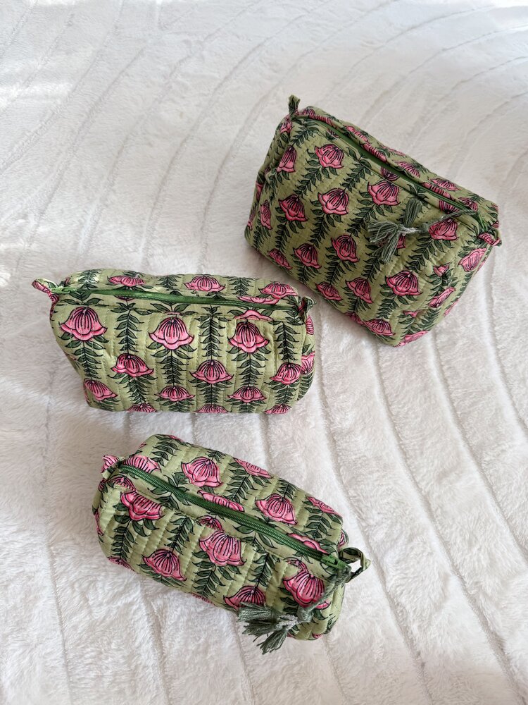 Bali Flower Pouch / Green & Pink