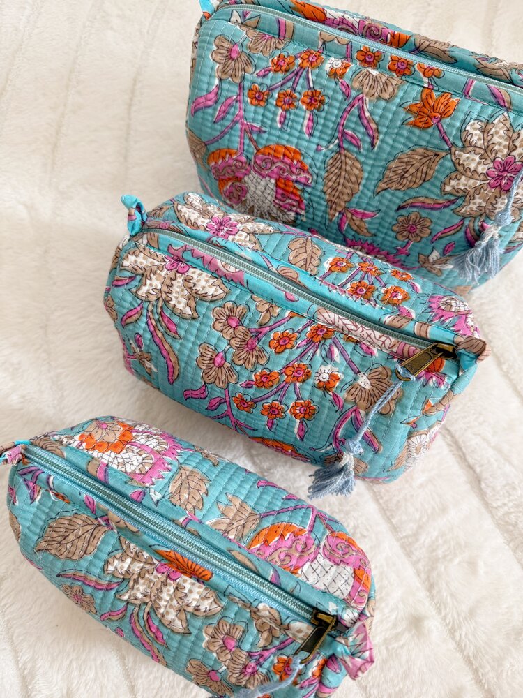 Bali Flower Pouch / Sky Blue
